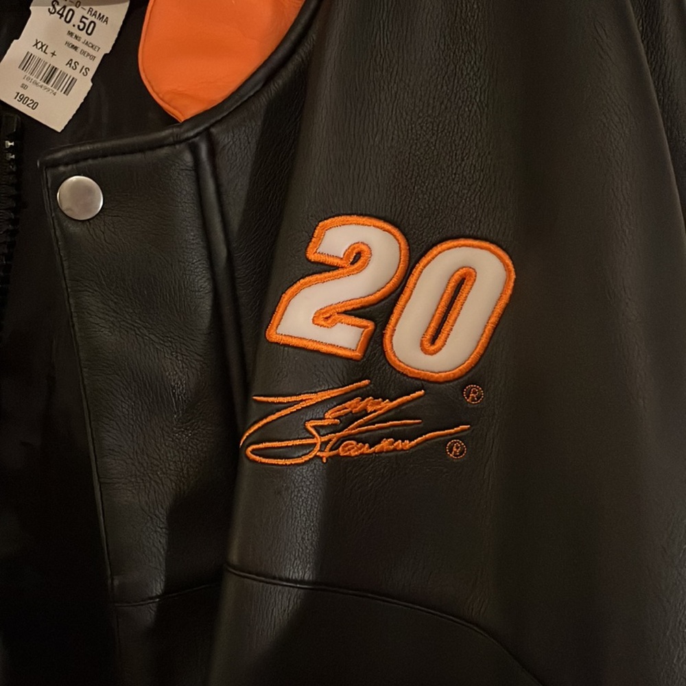 NASCAR Racing Leather Jacket - Picture 2 of 7